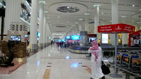 Ojo al detalle del camello en la galáctica nueva terminal de Dubai para el A380.