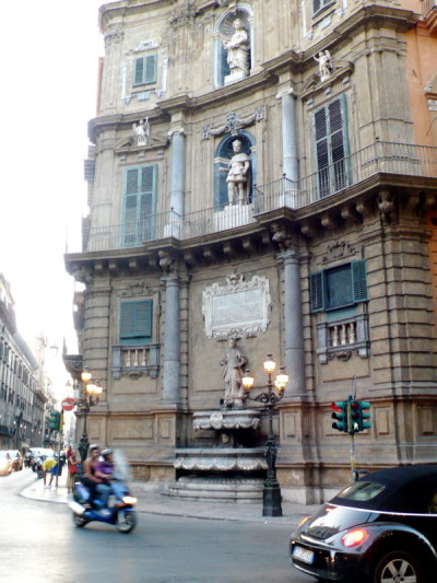 Monumentalidad y caos de Palermo